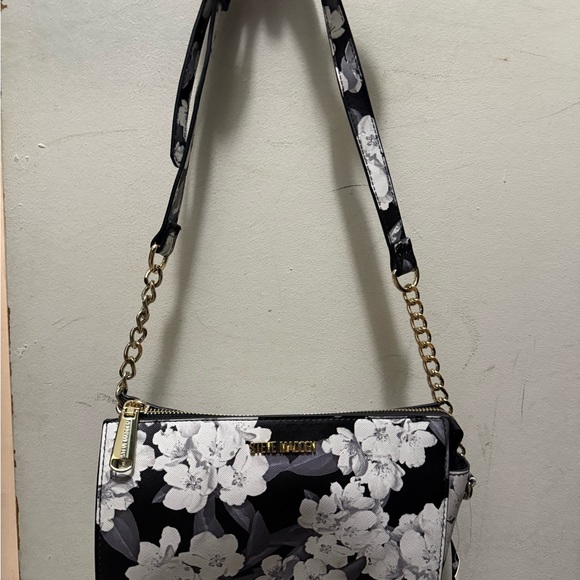 Steve Madden Handbags - Steve Madden Black & White Floral Shoulder Bag